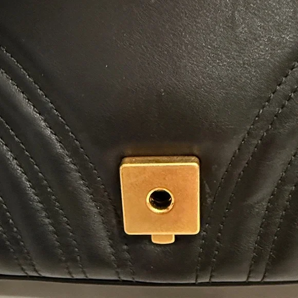 Gucci Black Quilted Marmont w/Gold Hardware - Picture 11 of 16